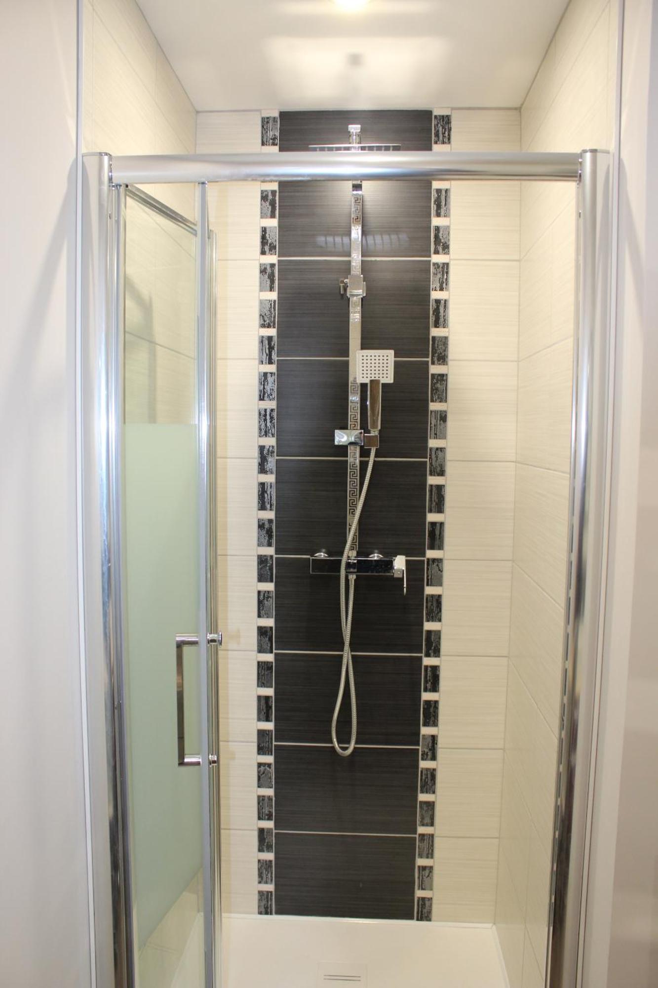 La Part Des Anges Hotel Mardeuil Room photo