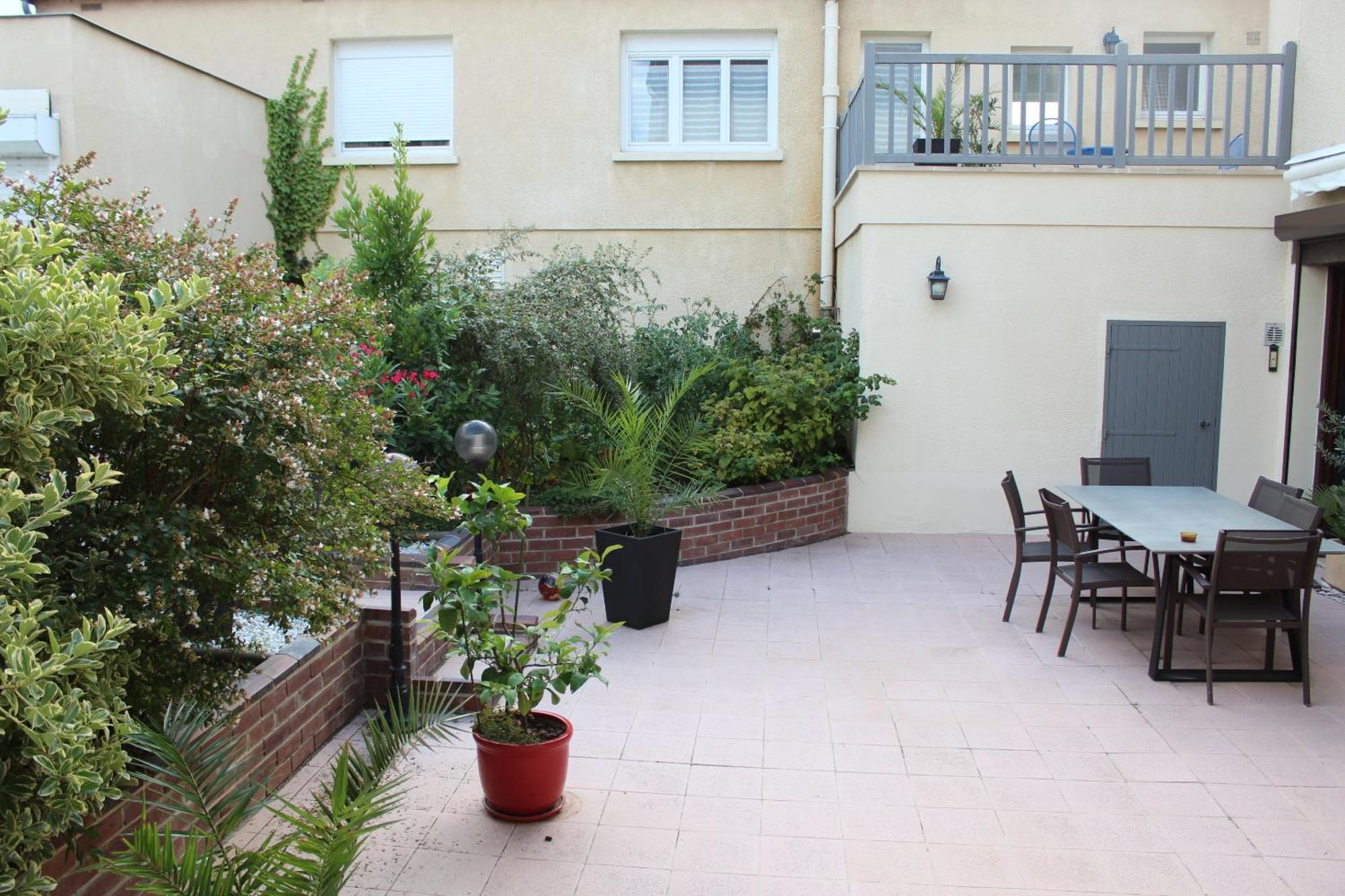 La Part Des Anges Hotel Mardeuil Exterior photo